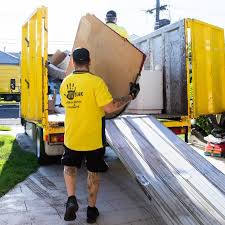 Best Recycling Services for Junk  in Chisholm, MN